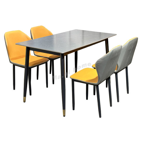 VALU 1餐枱四椅組合, 灰色岩板, 黑色腳, 橙色仿皮, 819990