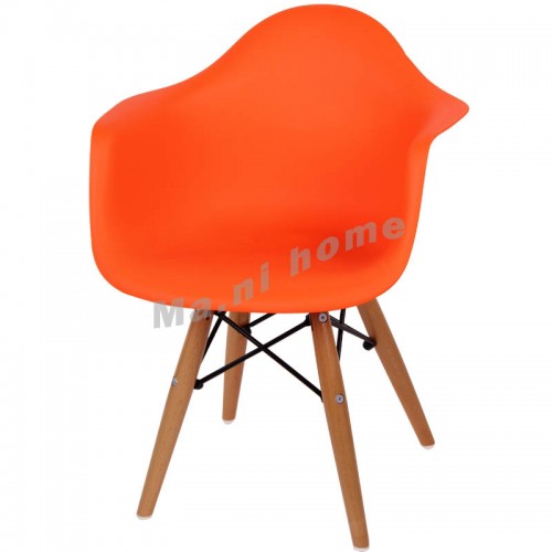 LINEA 型格兒童餐椅, 塑料